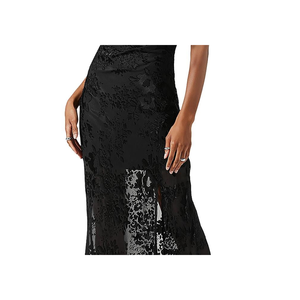 Abito tubino nero Aubrielle di Astr the Label in chiffon con vita naturale - Product Image 3