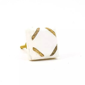 Bouton de tiroir en marbre avec accessoires en laiton pour la maison et boutons décoratifs en pierre de marbre, artisanat indien, luxe et élégant - Product Image 1