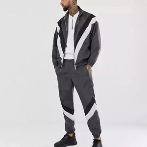 Ensemble de jogging en polyester pour hommes, survêtement patchwork, pantalon de survêtement en nylon, survêtement en nylon personnalisé pour hommes et femmes - Product Image 1
