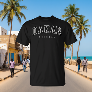 Camiseta Estilo Universitario Dakar Senegal, Diseño Atlético, Color Negro, Corte Unisex - Product Image 3