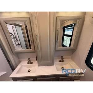 Forest River RV Georgetown 7 Series 36D7 Nouveau Modèle 2026 avec Accessoires Intérieurs Modernes Premium 350 HP - Product Image 6