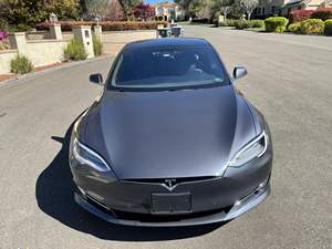 Modelo S 2021 Long Range Plus con 402 Millas de Autonomía, Motor Dual, Tracción en las Cuatro Ruedas y Capacidad FSD - Product Image 3