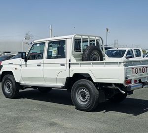 Toyota Land Cruiser VDJ79 4.5L Usada, Camioneta Blindada, Transmisión Manual, Interior Oscuro, Turbo, Tracción Delantera, Envío Global Disponible - Product Image 1