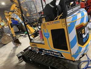 CE/EPA Certified JCB 19C-1E Electric Mini Excavator Zero Emission with Lithium <b>Battery</b> Motor & <b>Pump</b> High Operating Efficiency - Product Image 5