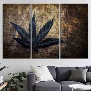 Toile d'art vintage grunge imprimée feuille de cannabis, décoration murale plate, lot de 3 toiles - Product Image 1