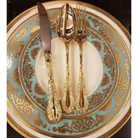 Ensemble de couverts en acier inoxydable durable au profil mince, parfait pour un rangement compact dans les cuisines minimalistes ou les salles à manger élégantes