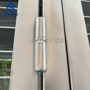 Stalles de chevaux préfabriquées modulaires portables pas chères, portes en acier pour écuries, hangar pour chevaux - Product Image 2