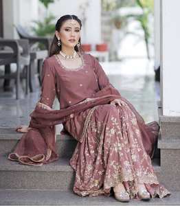 ชุดซินออนปาร์ตี้ใหม่-ชุดซาร่าและ dupatta ทำจากผ้าไหม - Product Image 1