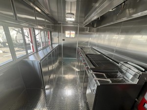 NUEVO Remolque de Comida de 8.5' x 20' con Plataforma de 5'… Remolque de Comida para Eventos, Camión Restaurante, Catering, Barbacoa - Product Image 4