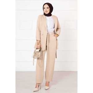 Traje de Chaqueta Beige con Lazos Laterales para Mujer de Oficina, Estilo Verano - Product Image 3