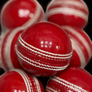 Hardball de cuero duradero profesional para Cricket y Match Play Rojo Blanco Amarillo Color Schemed Ball - Product Image 1