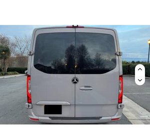 Mercedes-Benz Sprinter 2021, Motor de Gasolina de 8 Cilindros y 4L de Aspiración Natural, SUV Automático con Tracción en las Cuatro Ruedas, Cuero, Techo Panorámico, R18 - Product Image 2