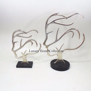 High Grade Gold Plated Round Shape <b>Leaves</b> Designer High Standard Quality Decorative Sculptures With Black Rectangular Base - Product Image 4