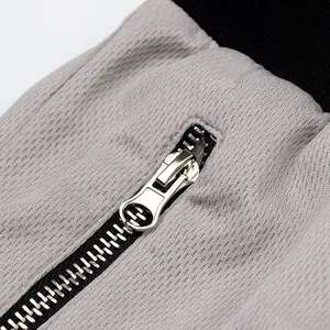 Pantalones cortos de moda callejera de 5 pulgadas para hombre con bolsillos Bermudas transpirables con estampado personalizado Pantalones cortos informales al por mayor - Product Image 4