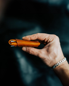 Cartera de Cuero sin Costuras, Serie Anime, Minimalista, Delgada, Tarjetero, Cuero Curtido Vegetal, Cartera Plegable sin Costuras LSSW-0003 - Product Image 6