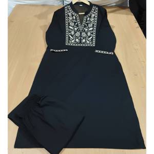 Costume de broderie ethnique Shalwar Kameez indien Punjabi Style pakistanais broderie mariage et fête de fête porter des femmes - Product Image 6