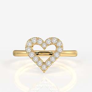 Bague en or 9 carats avec diamant Moissanite Cœur Céleste – Élégante et Luxueuse - Product Image 1