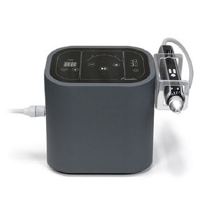 Machine professionnelle d'oxygène d'eau à jet haute pression de bureau pour la réparation hydratante non invasive de levage de la peau et la réduction des rides - Product Image 1