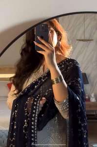 Le festival de travail lourd de créateur de qualité supérieure porte un haut en fausse Georgette et un haut de travail brodé à séquence lourde Sharara avec Sharara - Product Image 2