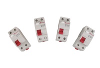 Disjoncteur RCCB 2P 40A 230-400V IP20 Disjoncteur à courant résiduel en plastique ABS avec protection contre les surintensités et les surcharges