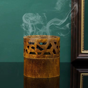 Grand brûleur à bakhoor en bois avec une construction robuste, conçu pour une utilisation continue et une durabilité longue durée par Decor World Expo - Product Image 1