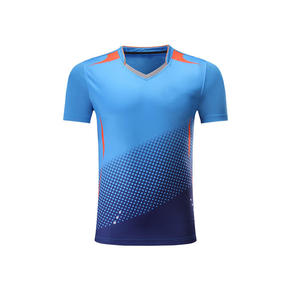 Uniformes de Tenis Personalizados de Alta Calidad, Ecológicos, Sin Costuras, de Secado Rápido, Anti-UV, con Cuello Redondo, Camiseta y Pantalones Cortos - Product Image 2