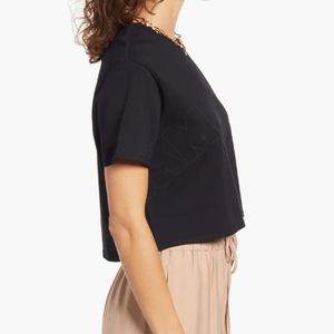Camiseta de algodón para mujer, Top corto ajustado de punto negro con cuello redondo semiajustado, medio extragrande con logotipo personalizado, transpirable y ligero - Product Image 5