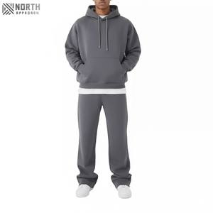 Venta al por mayor hombre transpirable chándal Casual manga larga personalizado chándal 2 piezas Boxy Fit Hoodie hombres Plain Heavyweight chándal - Product Image 1