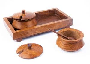 Boîte à épices en bois rustique avec cuillère et plateau Designer Masala Dabba Organisateur de stockage de condiments élégant pour comptoir de cuisine - Product Image 3