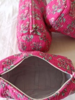 Pochette de maquillage tendance en coton matelassé à rayures, grande capacité, écologique, avec fermeture éclair, pour un usage quotidien
