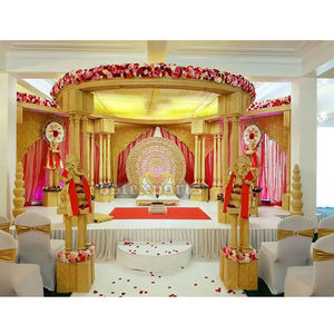 Mandap de Boda Tradicional de Tres Pilares, Último Modelo de Mandap de Fibra con Aspecto de Madera, Magnífico Mandap de Boda de Tres Pilares Iusa - Product Image 1