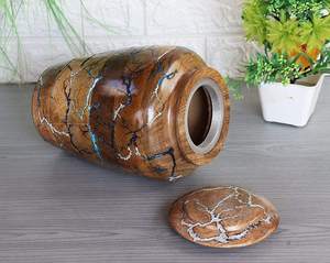 Urna de Madera Tornada y Quemada a Mano para Cenizas Humanas y de Mascotas, Recuerdo Conmemorativo, Urna de Cremación - Product Image 5