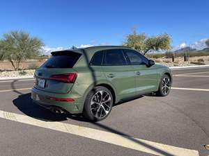 Ventes aux enchères 2021 SQ5 AWD, Vert Métallisé District, Packs Prestige et S Sport - Product Image 6