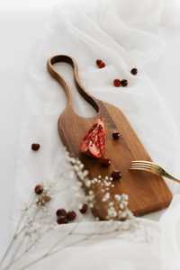 Planche à découper en bois d'acacia de forme personnalisée planche à découper polyvalente en bois épais pour la cuisine - Product Image 4