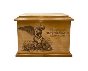 Urna de cremación de Ángel de duelo con personalización, urna de cremación grabada de madera de tamaño adulto para cenizas humanas - Product Image 5