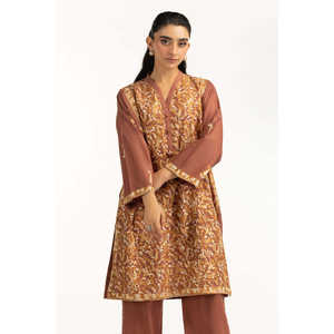 Conjunto Coordinado IPST-55071 Karandi, Traje de Dos Piezas Bordado, Largo por Encima de la Rodilla, Tallas XS y XXS, Blusa de Manga Tres Cuartos y Pantalones Cortos - Product Image 5