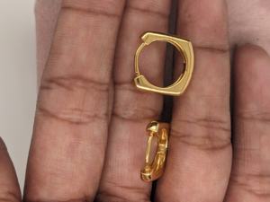 Pendientes de Aro Huggie de Oro de 10K/14K, Aros Pequeños y Gruesos para Uso Diario, Joyería Clásica para Mujer, Regalo de San Valentín - Product Image 3