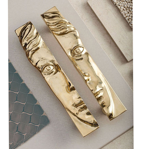 Poignée de porte en laiton réglable classique en métal commercial pour une utilisation intérieure dans les hôtels, les appartements, les salles à manger - Product Image 1