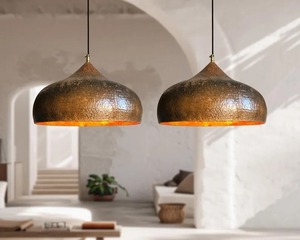 Lámpara colgante de cobre pulido, accesorio de techo elegante para pasillos o entradas, disponible en venta al por mayor - Product Image 2