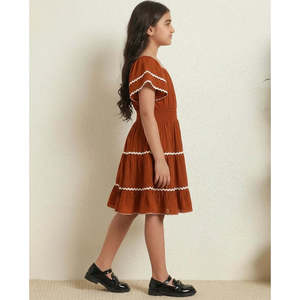 Robe trapèze mi-longue en rayonne unie à col carré Bugandbees | Vêtements pour filles, robe pour enfants de 3 à 13 ans, mode - Product Image 5