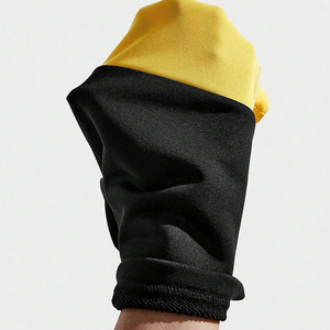 Conjunto de camiseta y pantalones cortos de dos piezas de verano para hombre, deportes informales, manga corta, tejido de poliéster estampado con patrón en relieve - Product Image 3