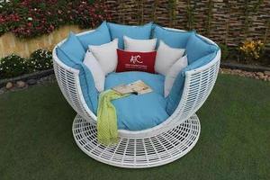 Chaise longue en forme de pomme avec coussins pour la relaxation au bord de la piscine et dans le jardin - Product Image 3