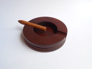 Cendrier écologique Forme ronde Cigare et Cigarette Espace de repos Cendriers en bois contenus Bols Affichage portable facile - Product Image 5