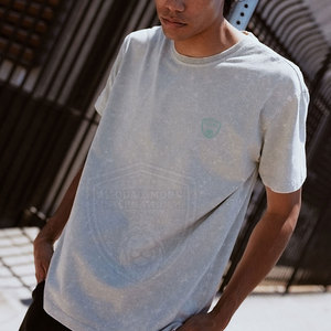 T-shirts pour hommes lavés à l'acide de haute qualité avec impression de logo personnalisé manches courtes 100% coton 180 grammes poids du tissu - Product Image 5