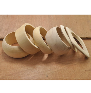 Brazaletes de madera de suministro OEM brazalete de madera de diseño simple natural personalizado - Product Image 1