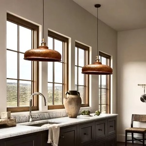 La lámpara colgante de cobre grande más demandada con cable ajustable para uso en techos altos disponible a precio mayorista de la India - Product Image 4