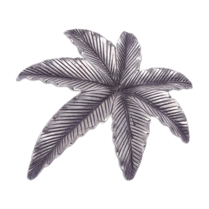 Venta al por mayor de Plata de Ley 925 hoja oxidada colgante encanto elegante joyería religiosa regalo fábrica cristiana para todos India - Product Image 1