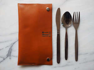 Porta Cubiertos Plegable de Cuero Genuino Ecológico y Duradero para Restaurante, Organizador de Cubiertos Hecho a Mano LCH-0048 - Product Image 5