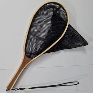 Filet d'atterrissage de pêche à la mouche en plein air Filet à truite Cadre en bois avec filet en caoutchouc Filet coulé à la main Thor Filet de pêche à la truite - Product Image 1