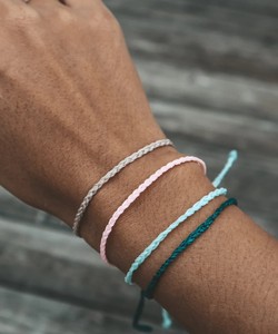 Bracelet karma, bracelet fil rouge, bracelet cordon rouge, bracelet fin, idée cadeau - Product Image 1